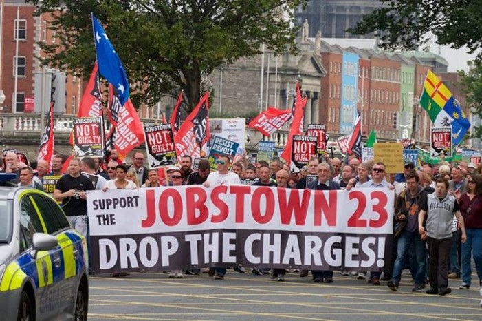 IRLANDA La nostra solidarieta’ agli attivisti sotto processo. Aderisci anche tu!